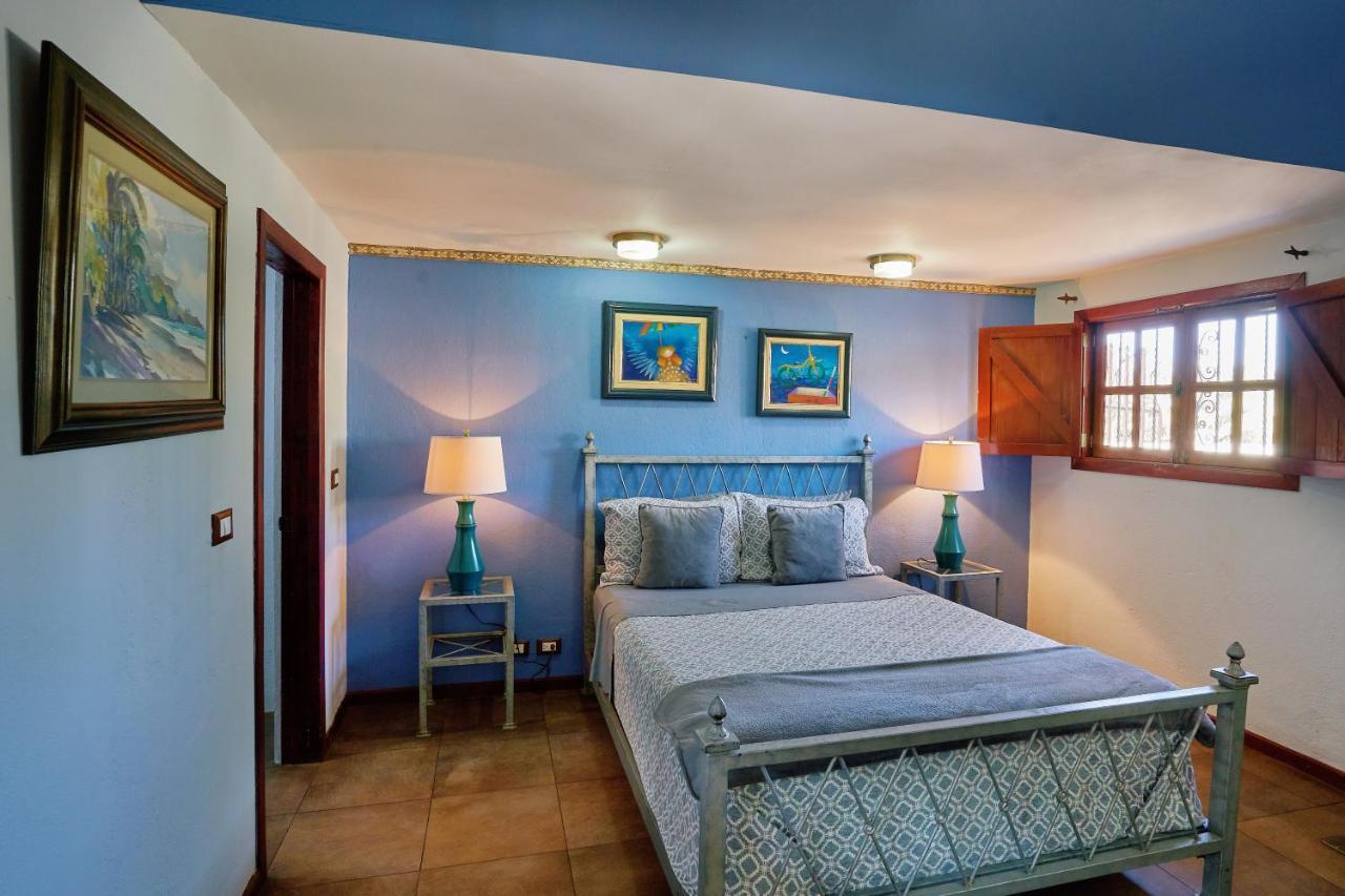 Hotel Casa Leona Tamarindo